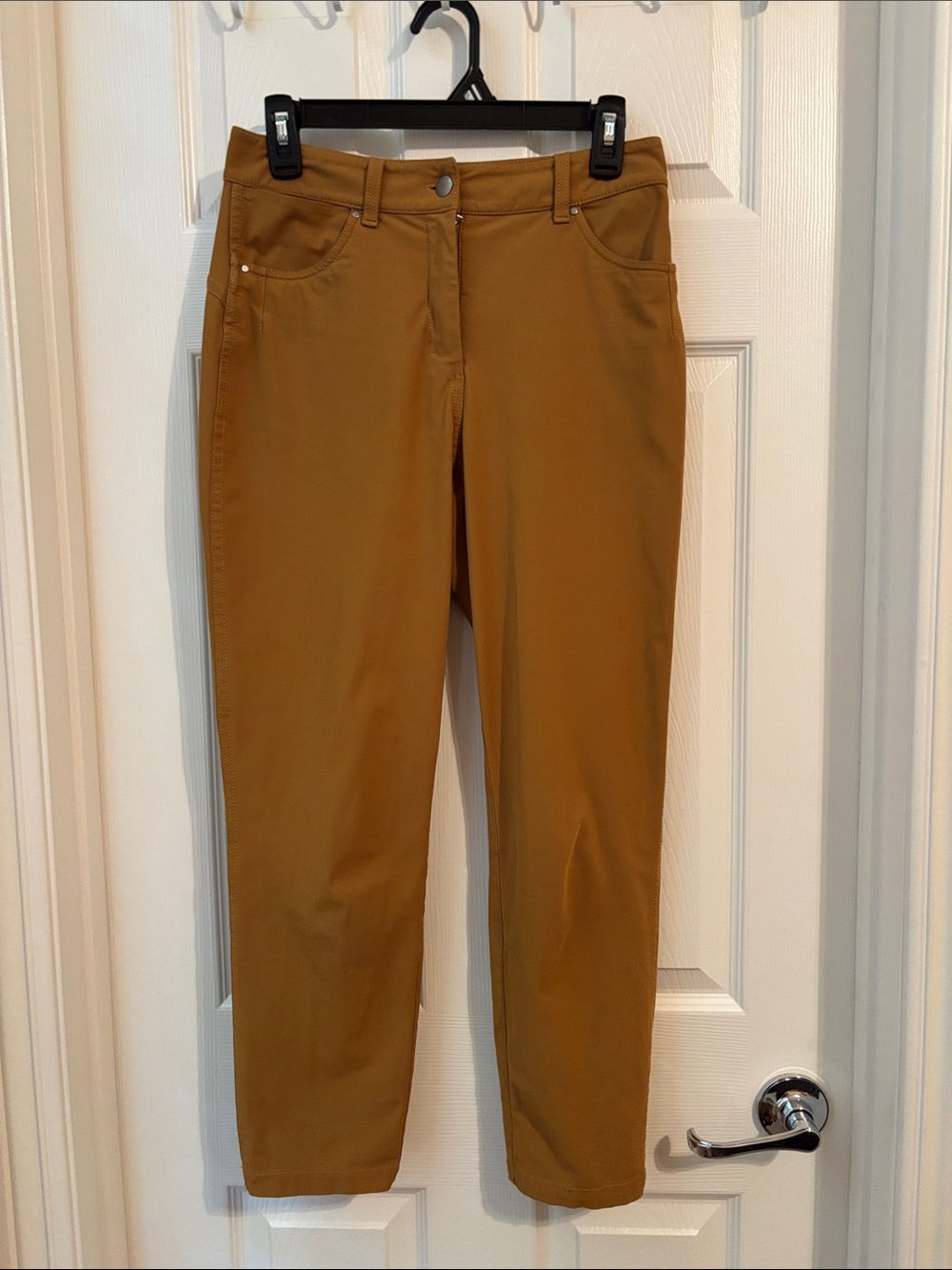 Lululemon City Sleek 5 Pocket 7/8 Pant
- size 6